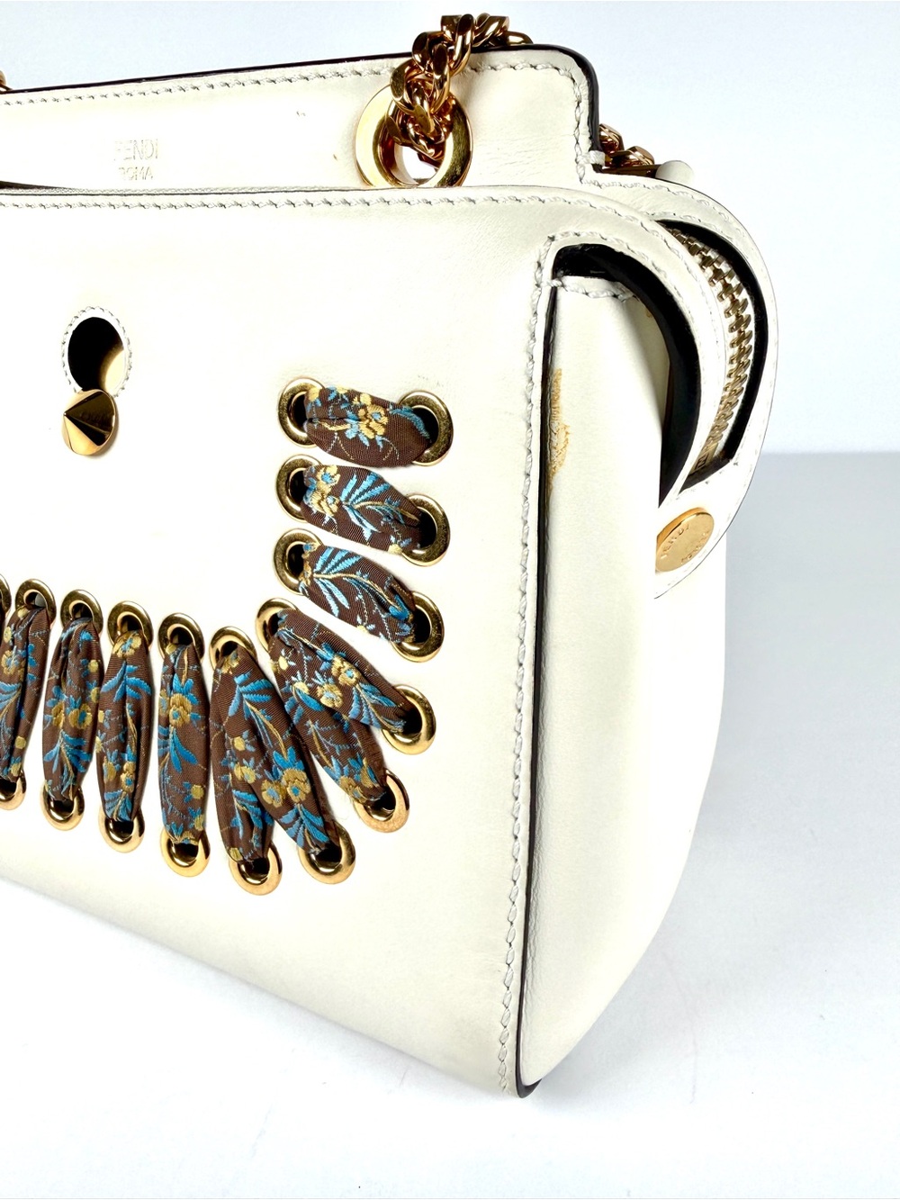 Fendi White Leather & Lace DotCom Chain Shoulder Bag Excellent Full Inclusion - Picture 4 of 15
